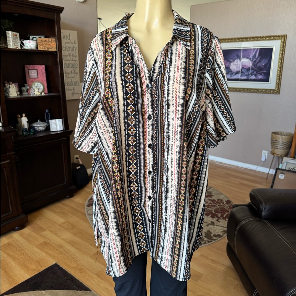Catherines multicolored short sleeve button up the front blouse-size 1X